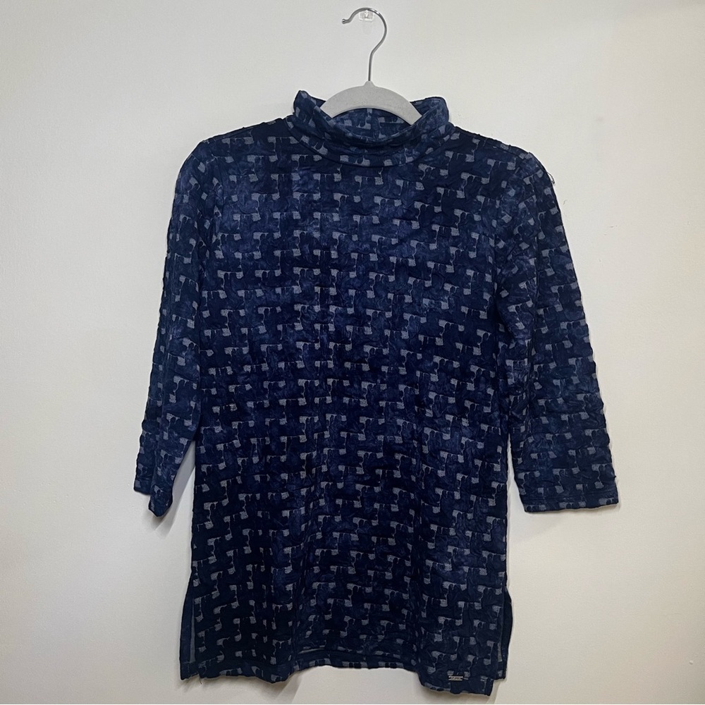 NWT FDJ 3/4 Sleeve Mock Neck Shirt